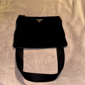 Prada Messenger Bag / Black